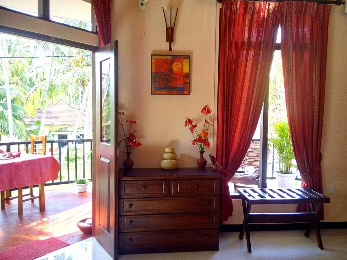 Sri Lancashire Guest House Bentota Esterno foto