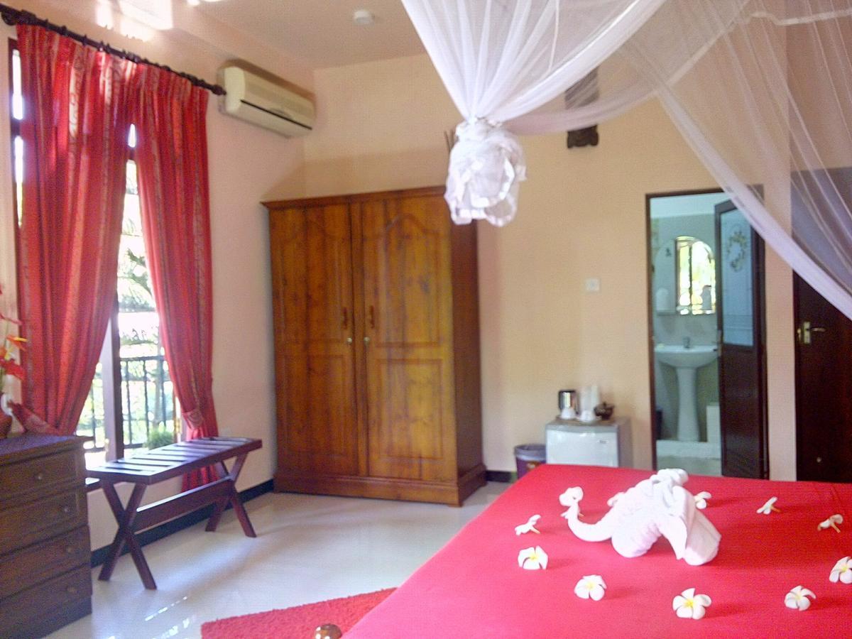Sri Lancashire Guest House Bentota Esterno foto