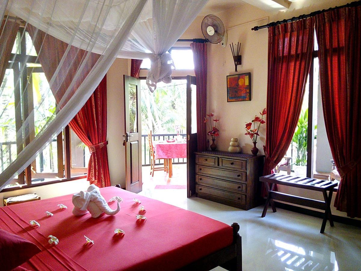 Sri Lancashire Guest House Bentota Esterno foto