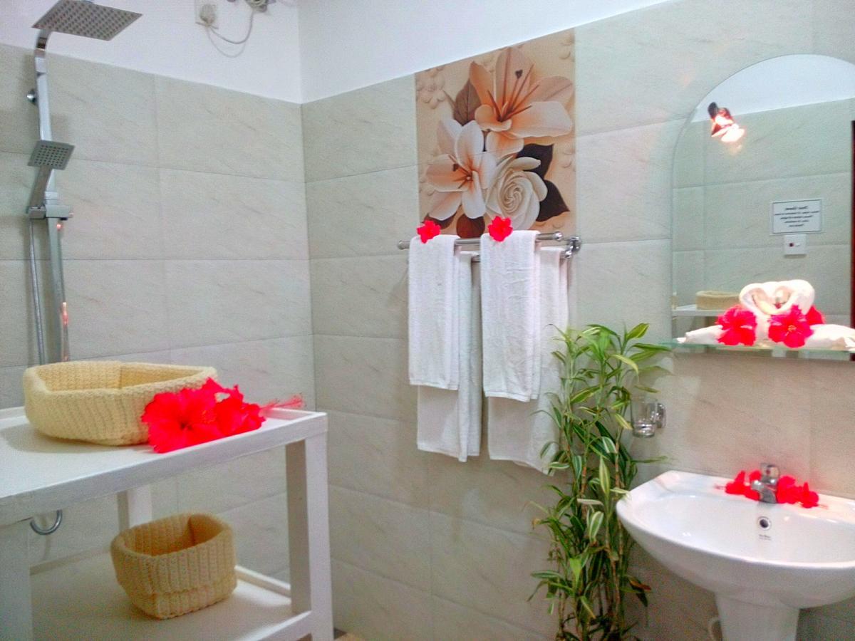 Sri Lancashire Guest House Bentota Esterno foto